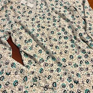 Gorgeous Floral Print Ann Taylor Blouse Sz L NWT